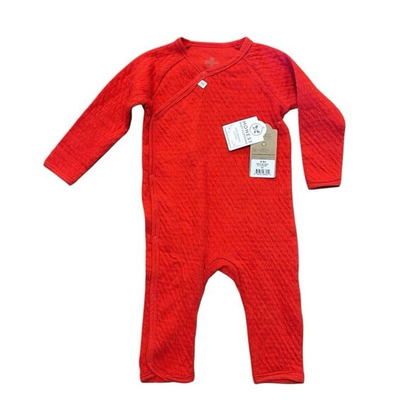 The Honest Company Christmas Bundle, 6-9 mo. - Picture 3 of 9